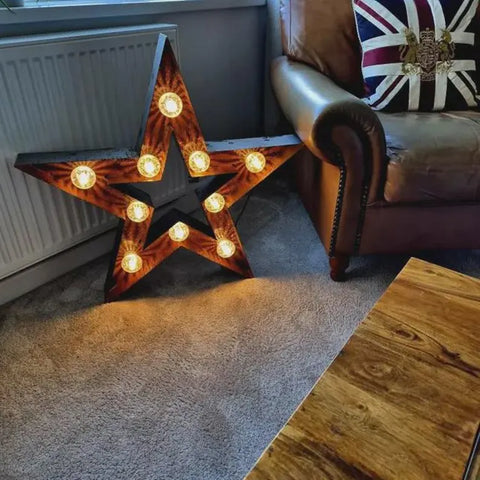 Americano Marquee Star Light – Rustic Metal Bulb Sign (75cm)