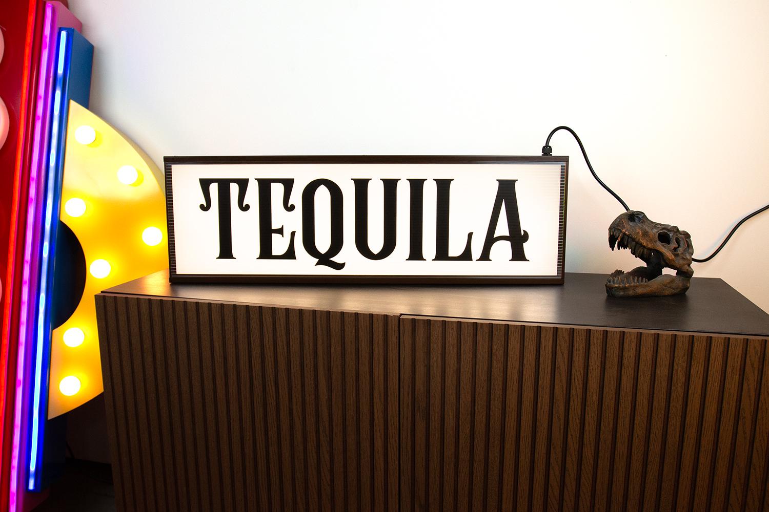 80cm x 25cm Retro-Style Lightbox – Reeded Glass Effect